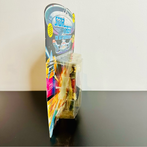 RARE Star Trek The Next Generation Lt DATA REDEMPTION RED 6947 Playmates NEW! - Picture 3 of 7